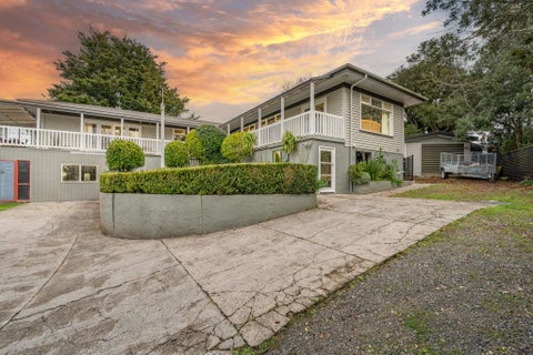 114 Tuhikaramea Road, Dinsdale, Hamilton