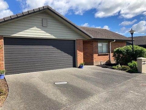 15/1 Piriti Drive, Te Atatu Peninsula, Auckland