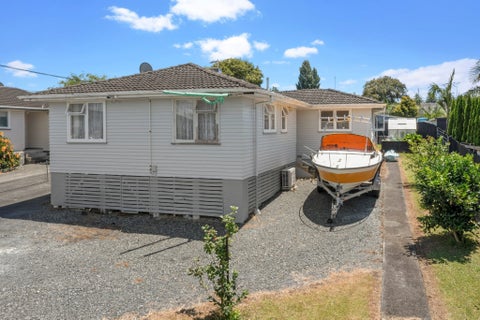 20 Old Wairoa Road, Papakura, Papakura