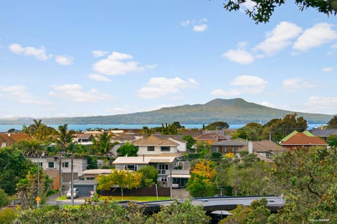 4/13 Prospect Terrace, Milford, Auckland