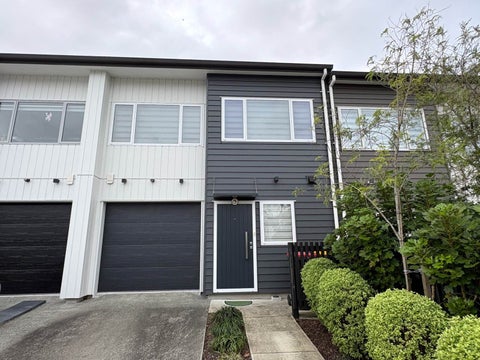 44 Paretaiuru Crescent, Papakura, Papakura