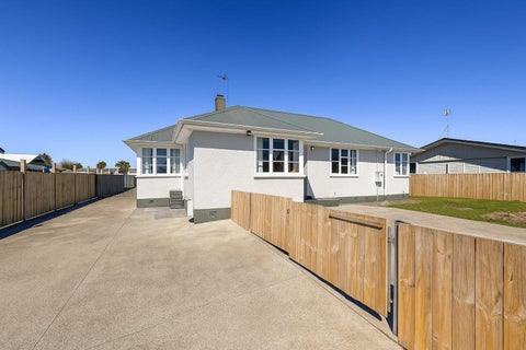 140 Clarkin Road, Fairfield, Hamilton