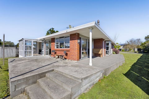 54 Cressida Avenue, Stratford, Stratford