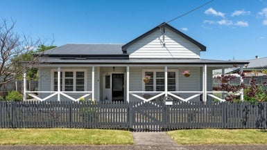 2 Seddon Street, Carterton