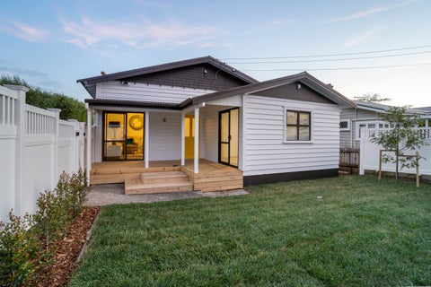 49 HERETAUNGA AVENUE, Onehunga, Auckland