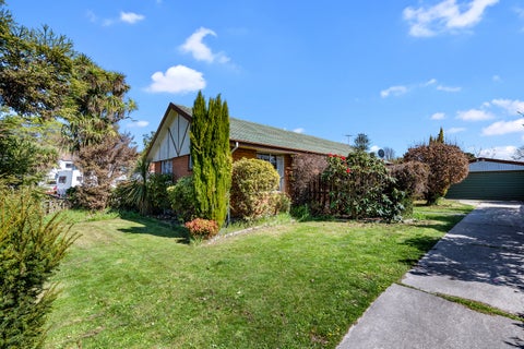 17 Resolution Place, Bryndwr, Christchurch