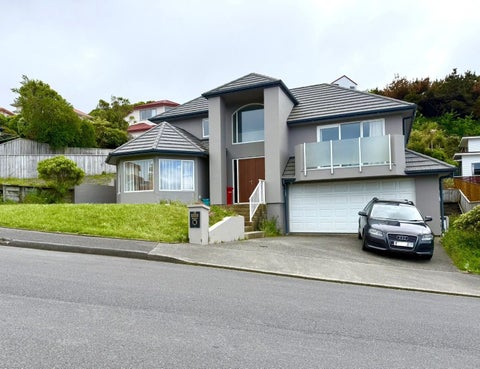 17 Tamworth Crescent, Newlands, Wellington