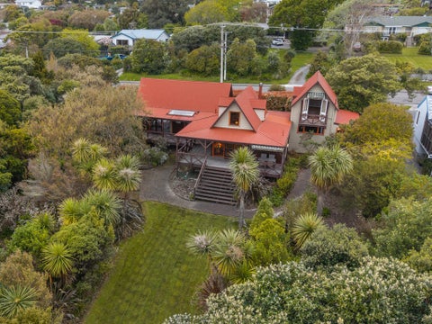 6 Huia Street, Waikanae