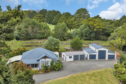 81 Crane Road, Kamo