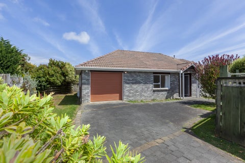 16A Awanui Drive, Waikanae