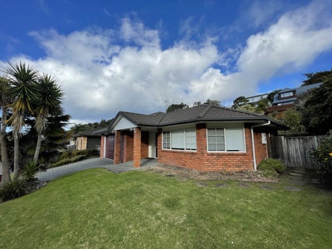 8 Helen Ryburn Place, Torbay, Auckland