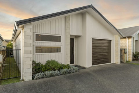 11 Capstan Close, Pyes Pa, Tauranga