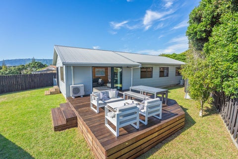 65 Queens Road, Waikanae Beach, Waikanae