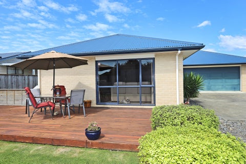 1030 Beatty Street, Mayfair, Hastings