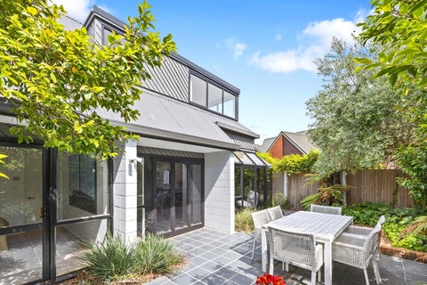 75B Aikmans Road, Merivale, Christchurch