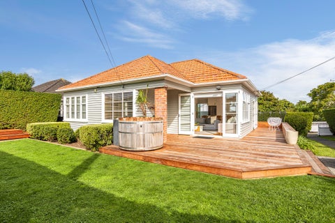 1 Gosport Place, Onehunga, Auckland