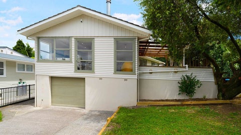 14 Pasteur Place, New Windsor, Auckland