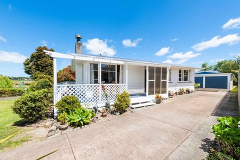 31 Essex Street, Te Atatu South, Auckland