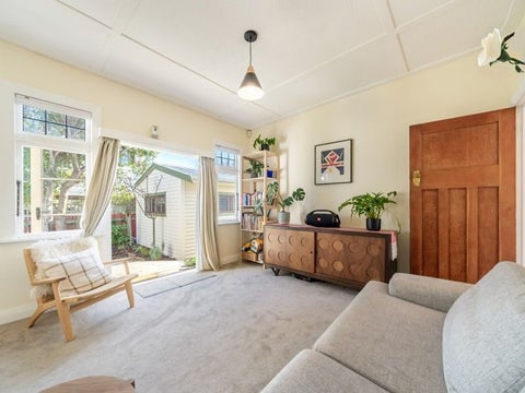 17 Pirie Crescent, Moera, Lower Hutt