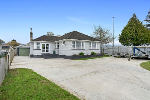 2 Quinn Road, Levin, Levin