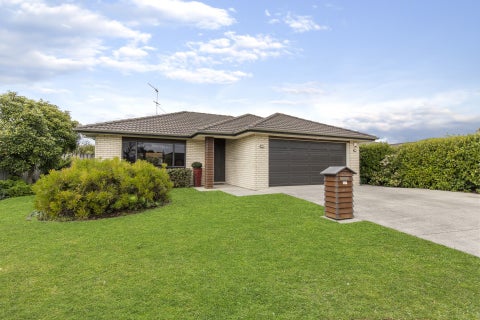 15 Wroxton Place, Waiuku, Waiuku