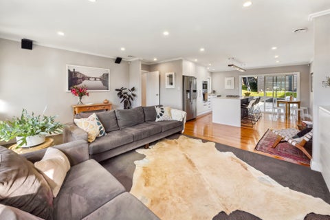 6 Epping Road, Henderson, Auckland