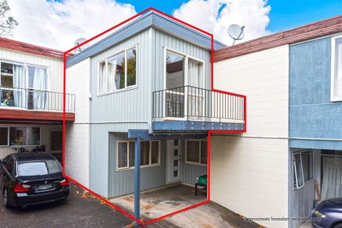 2/24 Commodore Drive, Lynfield, Auckland