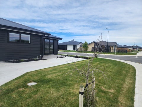 46 Crossley Avenue, Woodend, Woodend