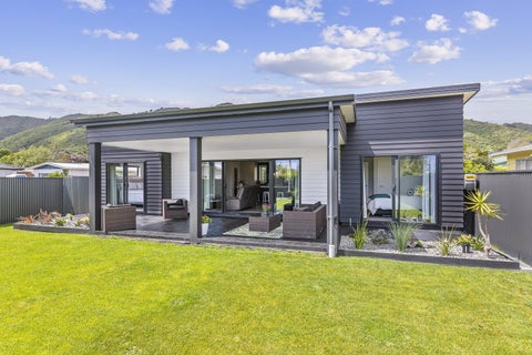 124 Main Road, Waikanae