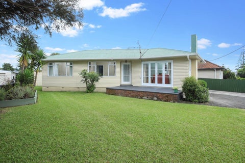 33 Barrys Road, Glendene, Auckland