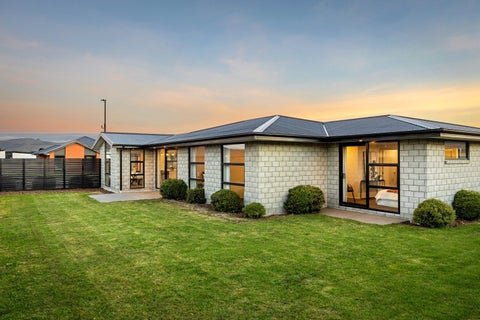 35 Bonecrusher Street, Lincoln, Lincoln
