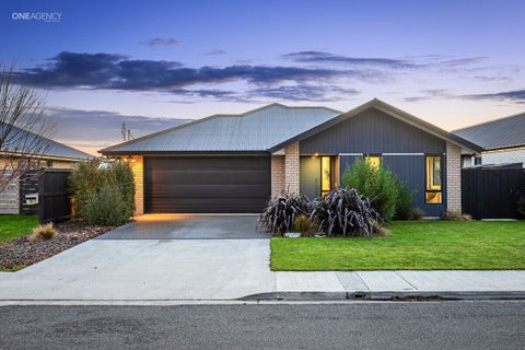 96 Chinnerys Road, Woodend, Woodend
