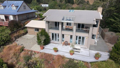 15A TENBY ST, MOERAKI