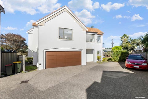 1B MacLeans Road, Bucklands Beach, Auckland