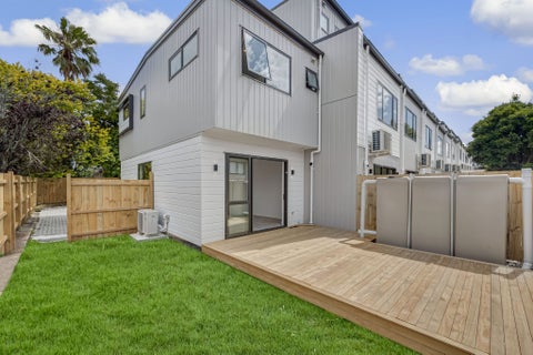 1/345 Pakuranga Road, Pakuranga Heights, Auckland