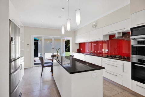 1 Portland Drive, Highlands Park, New Plymouth