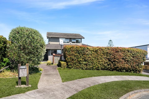 8 Etherege Place, Howick, Auckland