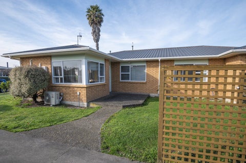 809A Queen Street East, Parkvale, Hastings