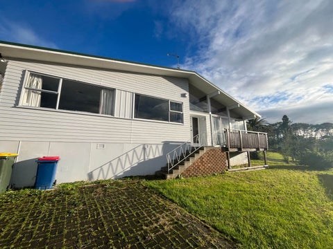38 Thornlow Street, Glendene, Auckland