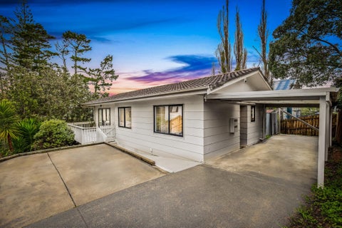 3 Fernhaven Place, Massey, Auckland