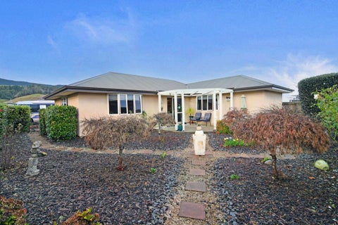 16 Cambelldon Crescent, Stoke, Nelson