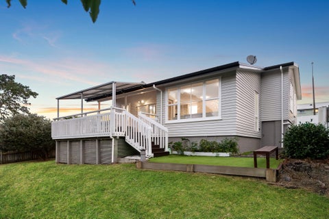 61 Taurus Crescent, Beach Haven, Auckland