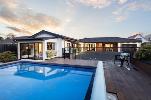 215 Bay View Road, Saint Clair, Dunedin