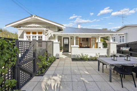 18 Quadrant Road, Onehunga, Auckland