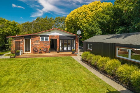 147 Whitby Road, Wakefield