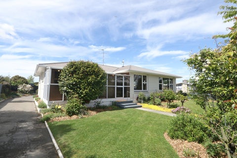 196 Chalmers Avenue, Hampstead, Ashburton
