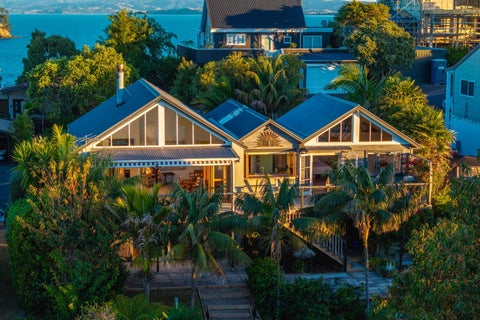 5 Kennedy Point Road, Surfdale, Waiheke Island
