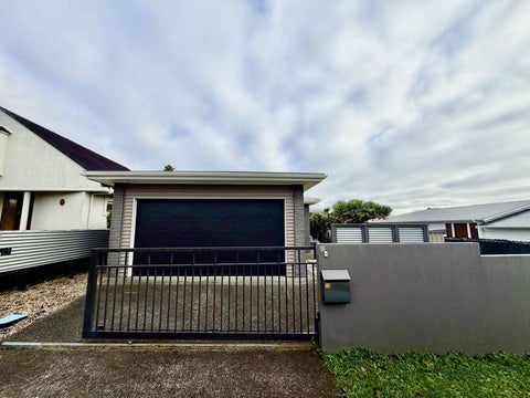 13 Bradbury Road, Botany Downs, Auckland