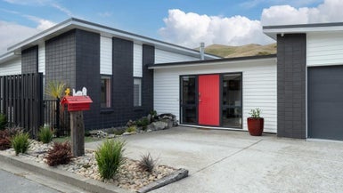 16 Rochdale Drive, Churton Park, Wellington