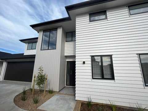 21 Madden Avenue, Kumeu